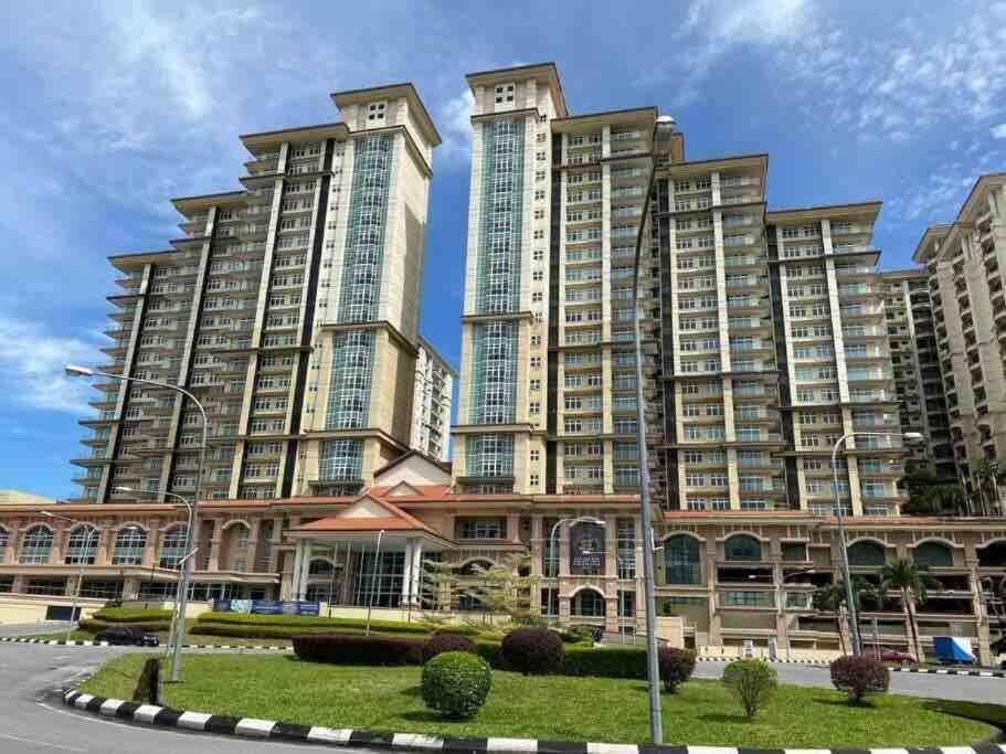 4 Pax - Riverine Diamond Kuching