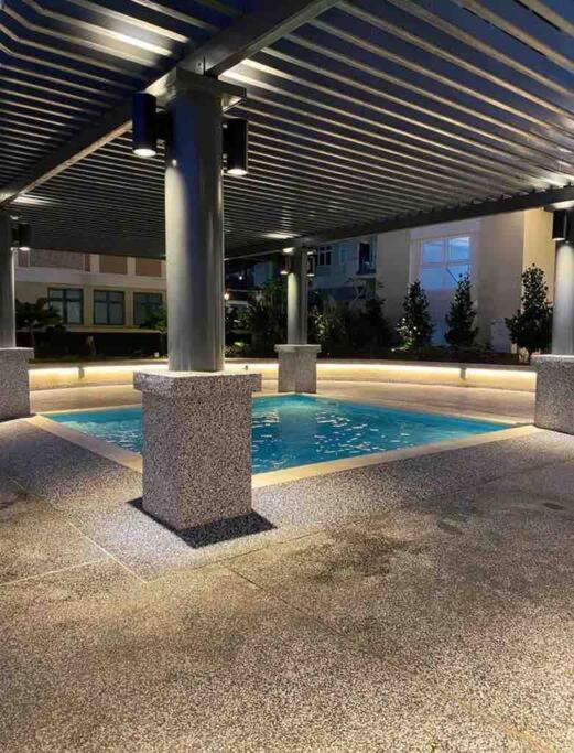 4 Pax - Riverine Diamond Kuching